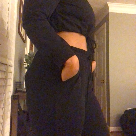 Black Cropped Hoodie & Jogger Lounge Set - Picture 6 of 8